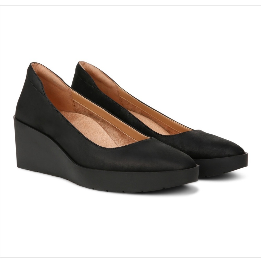 Vionic Sereno Wedge Heel, size 11, black, comfort and arch support